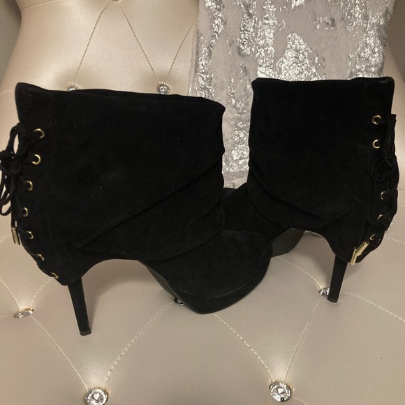 NEW Colin Stuart Black Faux Suede Corset Back Platform Ankle Boots Size 11B - Picture 3 of 9